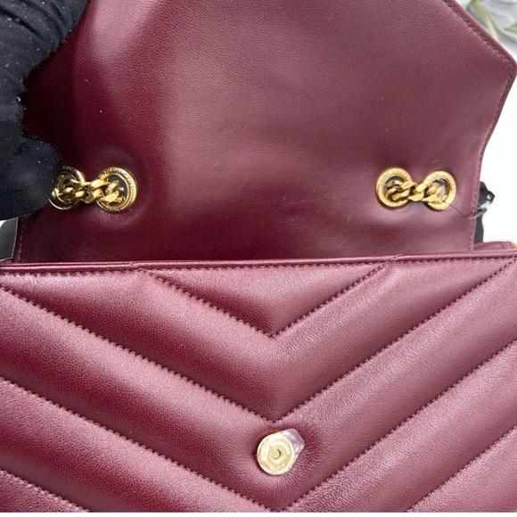 Women's Saint Laurent Lou Lou shoulder bag in burgundy, quilted leather NWT - Picture 9 of 16
